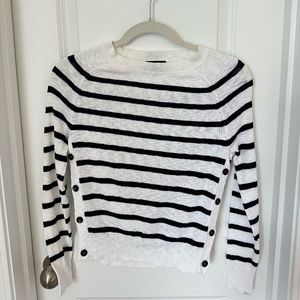 JCrew Crew Neck Sweater with Button detail on side, SIZE XS